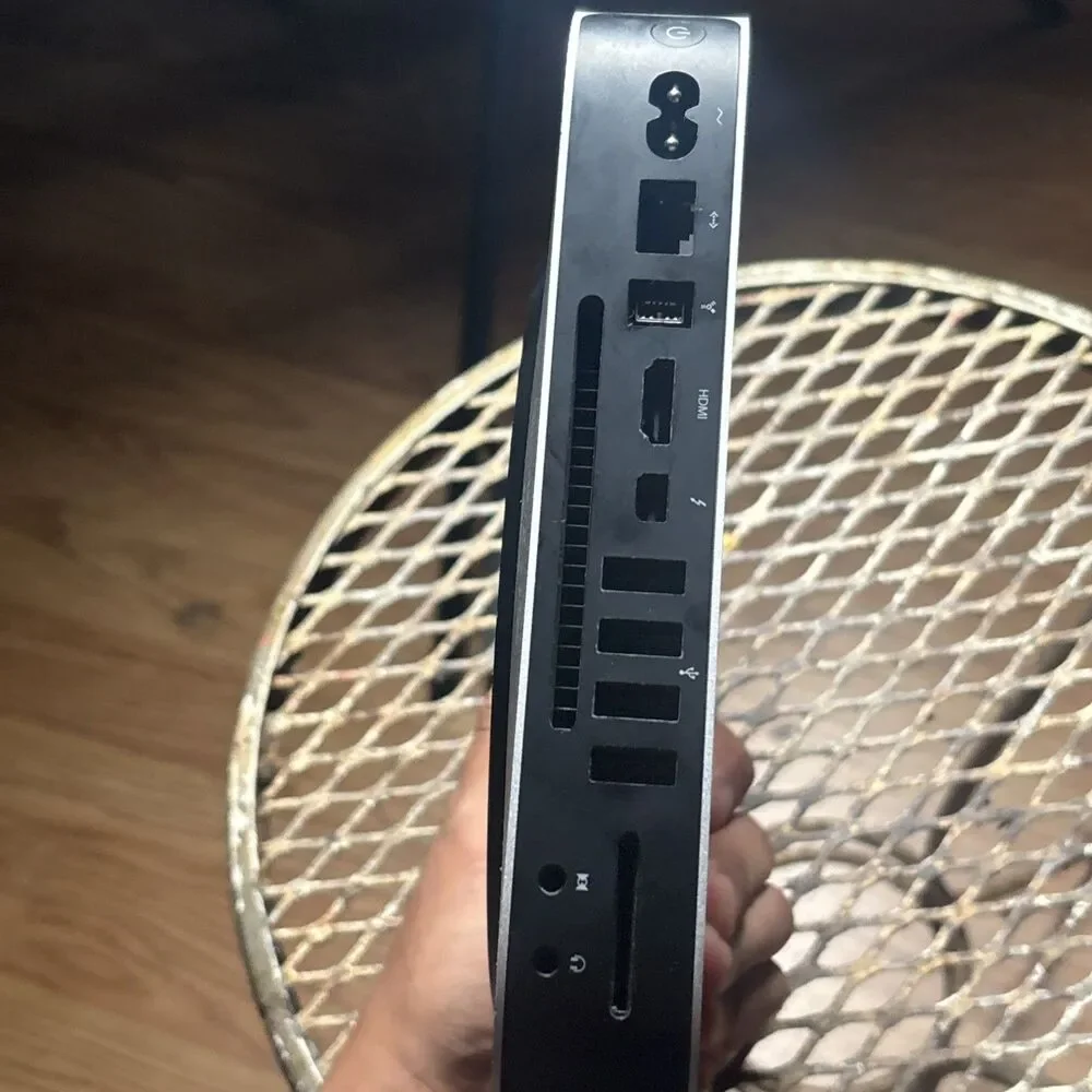 APPLE MAC MINI MD387LL/A A1347 LATE 2012 CORE i5 4GB 500GB AS-IS Grey Screen